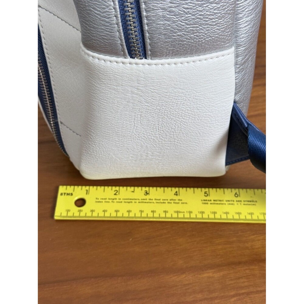 Loungefly Star Wars R2D2 Backpack - Picture 10 of 11